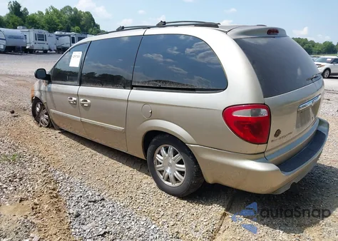 2005 Chrysler Town & Country Touring z USA, uszkodzony, nr VIN 2C4GP54L55R128856